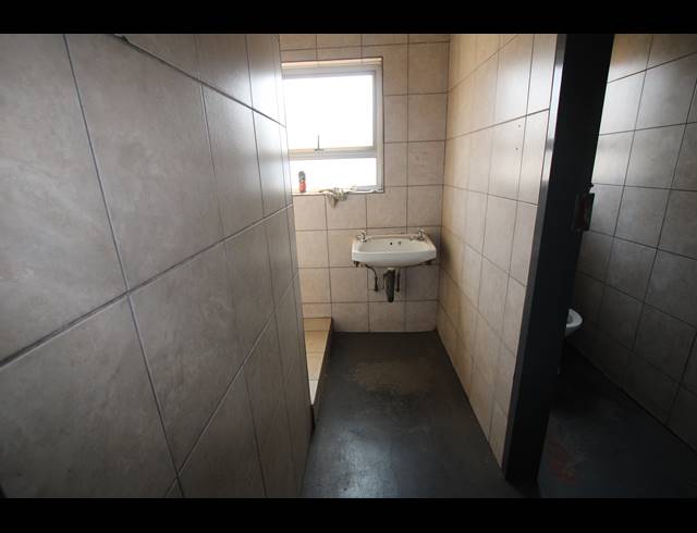 550M² WORKSHOP FOR SALE IN KNIGHTS